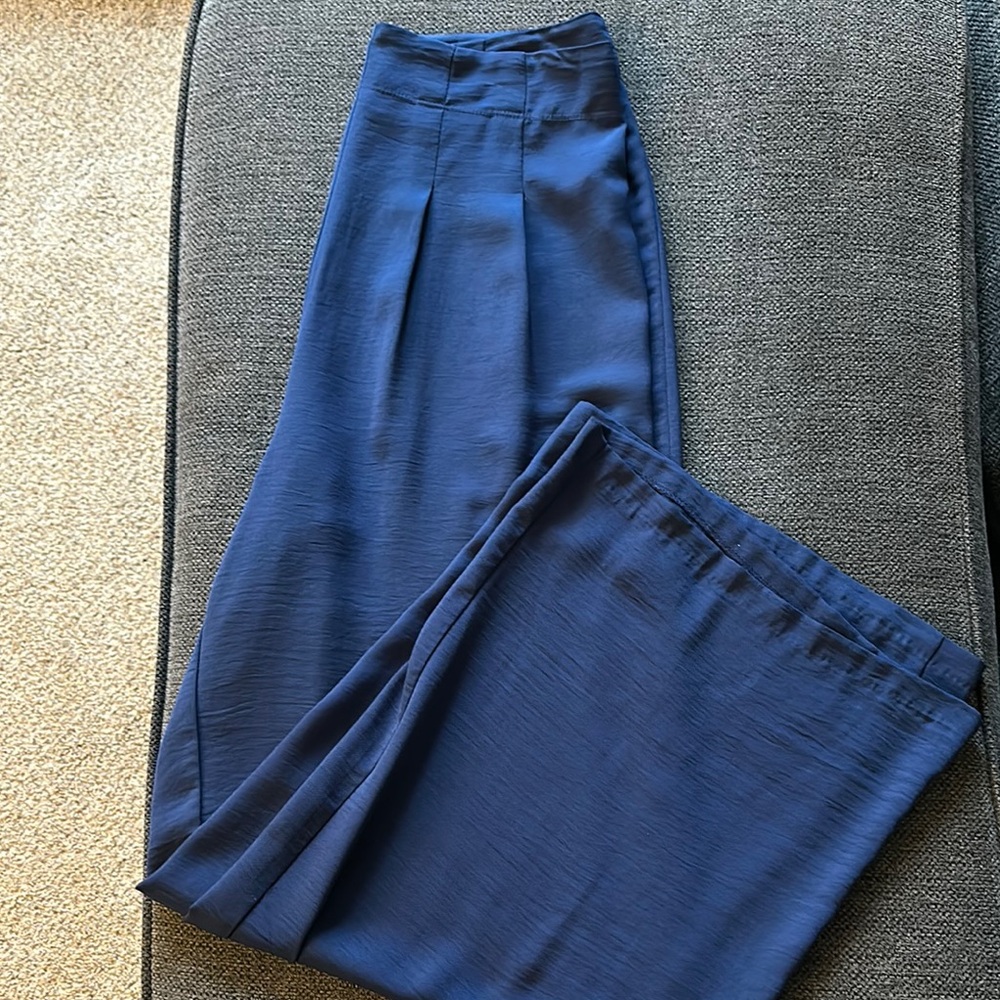 NWOT F21 blue wide leg high waisted pants